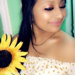 Meet your Posher, Imelda